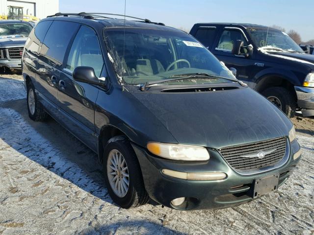 1C4GP44GXYB635574 - 2000 CHRYSLER TOWN & COU GREEN photo 1