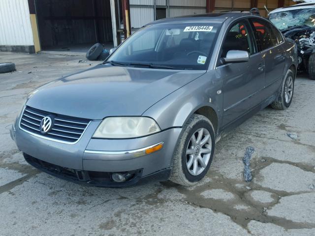 WVWPD63B84E036126 - 2004 VOLKSWAGEN PASSAT GLS SILVER photo 2