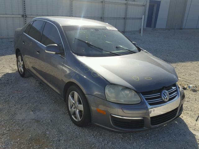 3VWRF71K25M647998 - 2005 VOLKSWAGEN NEW JETTA GRAY photo 1