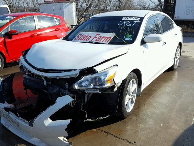 1N4AL3AP3EC400249 - 2014 NISSAN ALTIMA 2.5 WHITE photo 2