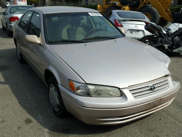 4T1BG22K5XU560335 - 1999 TOYOTA CAMRY CE TAN photo 1