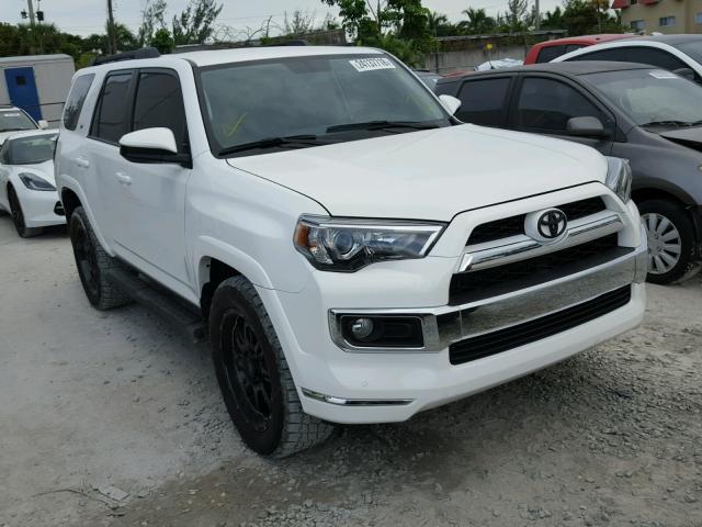 JTEZU5JR6H5157225 - 2017 TOYOTA 4RUNNER SR WHITE photo 1