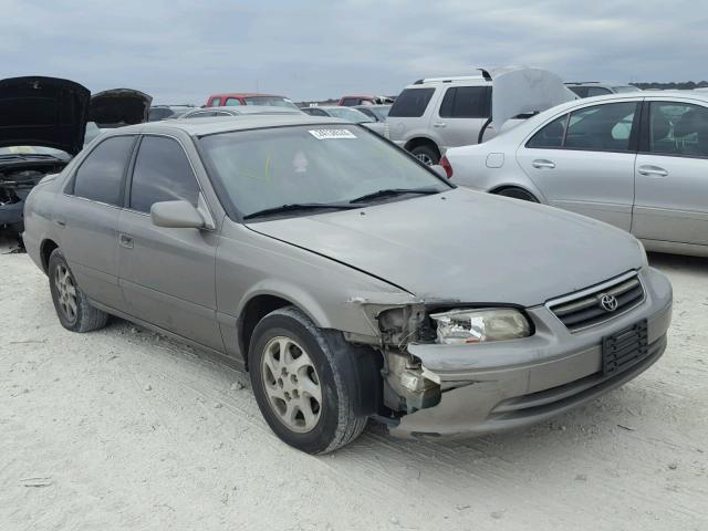 4T1BF22K01U124177 - 2001 TOYOTA CAMRY LE GRAY photo 1