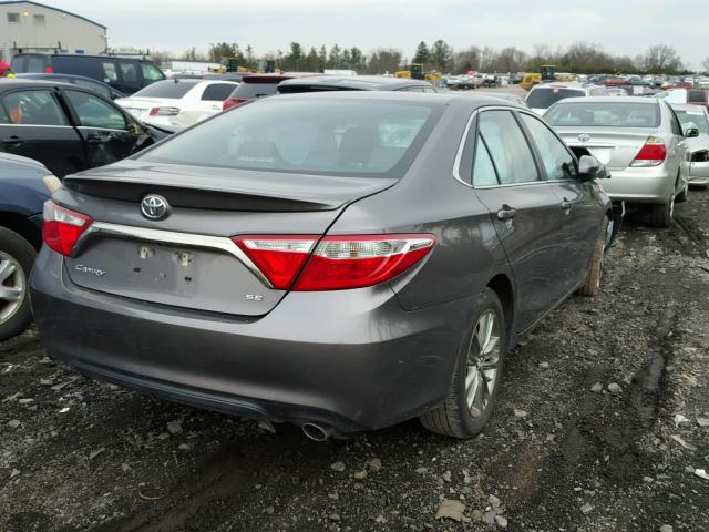 4T1BF1FK9HU799783 - 2017 TOYOTA CAMRY LE GRAY photo 4