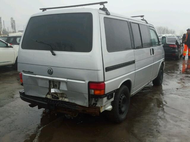 WV2KB47032H030969 - 2002 VOLKSWAGEN EUROVAN GL SILVER photo 4