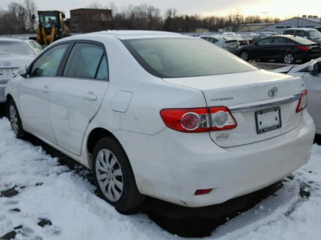 2T1BU4EE3DC110528 - 2013 TOYOTA COROLLA BA WHITE photo 3