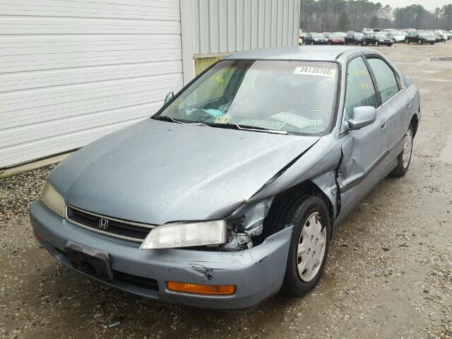 1HGCD5639TA108696 - 1996 HONDA ACCORD LX BLUE photo 2