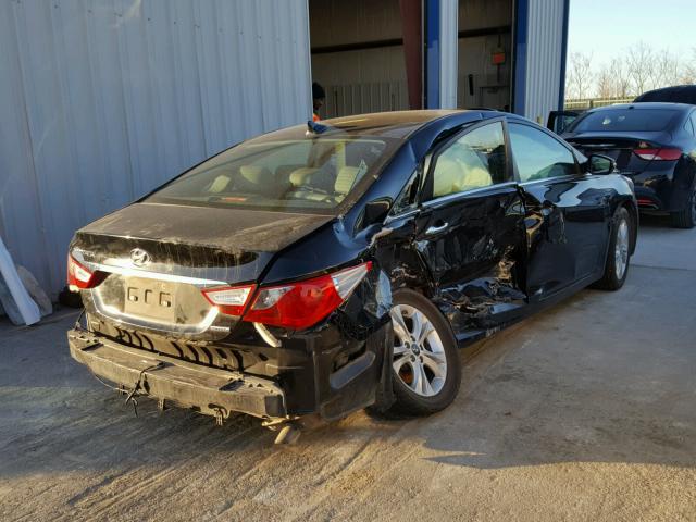 5NPEC4AC4BH262560 - 2011 HYUNDAI SONATA SE BLACK photo 4