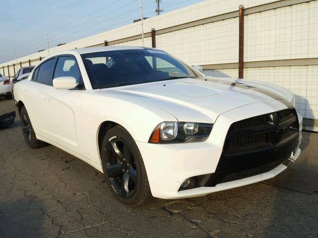 2C3CDXBG5CH298506 - 2012 DODGE CHARGER SE WHITE photo 1