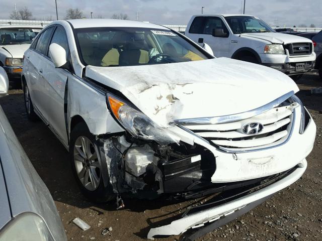 5NPEB4AC0DH772880 - 2013 HYUNDAI SONATA GLS WHITE photo 1