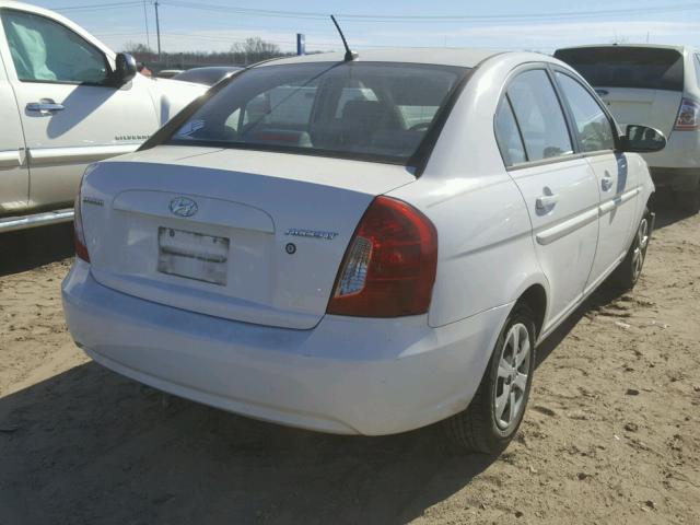 KMHCN46C18U199695 - 2008 HYUNDAI ACCENT GLS WHITE photo 4