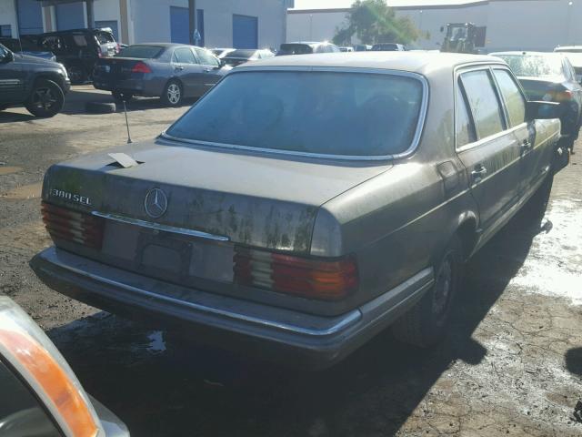 WDBCA33A8DB048273 - 1983 MERCEDES-BENZ 380 SEL GRAY photo 4