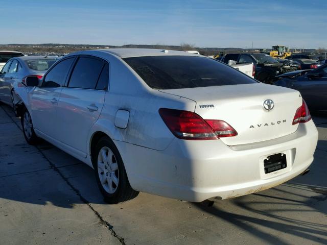 4T1BK3DB9AU352421 - 2010 TOYOTA AVALON XL WHITE photo 3