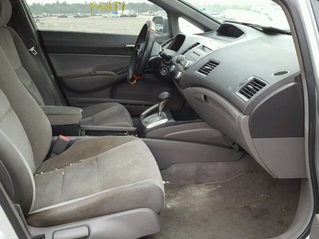 1HGFA16516L033419 - 2006 HONDA CIVIC LX SILVER photo 5