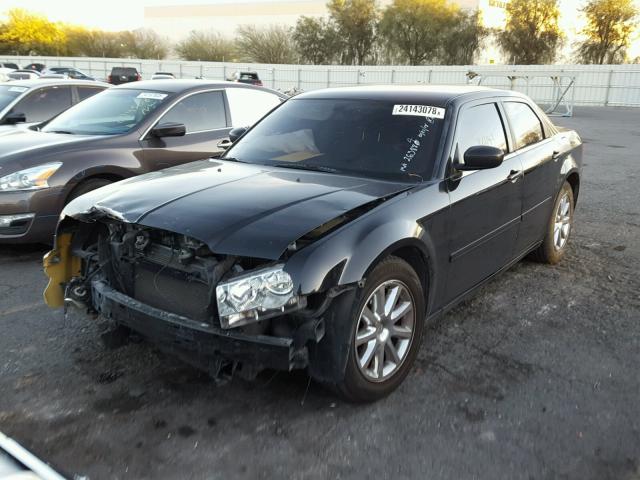 2C3KA43R66H505962 - 2006 CHRYSLER 300 BLACK photo 2