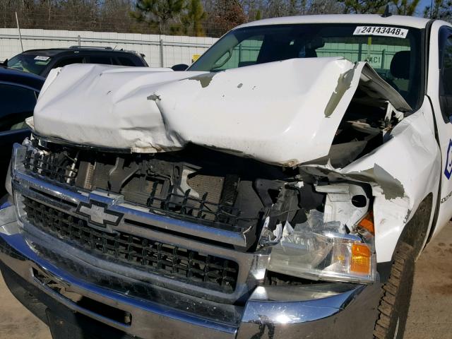 1GCHC24K67E541679 - 2007 CHEVROLET SILVERADO WHITE photo 7