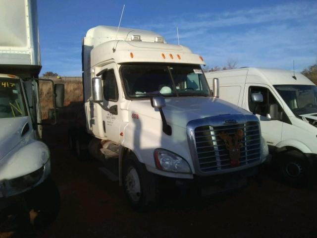 1FUJGLBG9CSBF6078 - 2012 FREIGHTLINER CASCADIA 1 WHITE photo 1