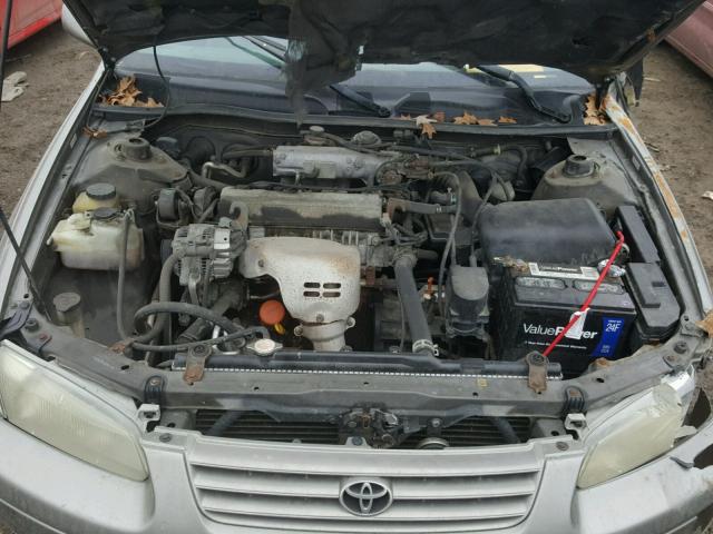 4T1BG22K6XU538392 - 1999 TOYOTA CAMRY CE BEIGE photo 7