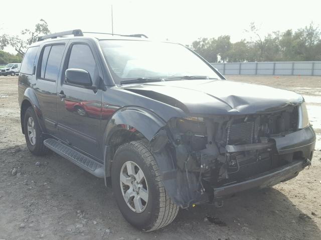 5N1AR18UX5C736016 - 2005 NISSAN PATHFINDER BLACK photo 1