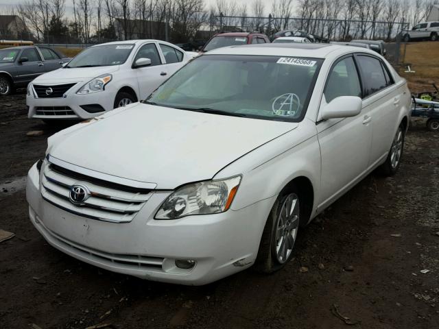 4T1BK36B86U079699 - 2006 TOYOTA AVALON XL WHITE photo 2