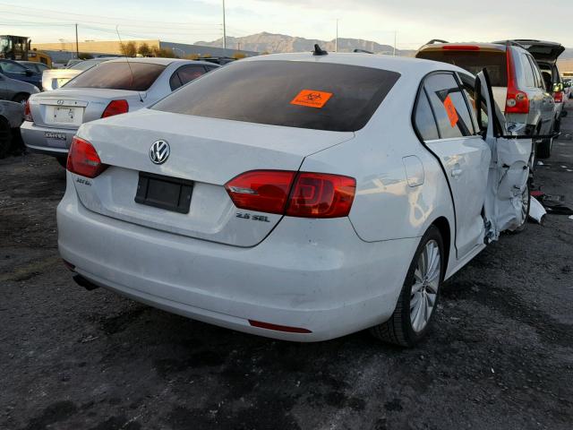 3VWLZ7AJ7BM319430 - 2011 VOLKSWAGEN JETTA SEL WHITE photo 4