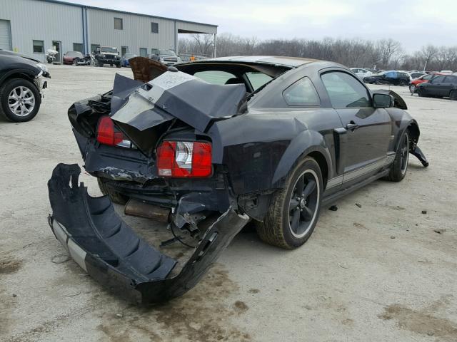 1ZVHT82H775288704 - 2007 FORD MUSTANG GT BLACK photo 4