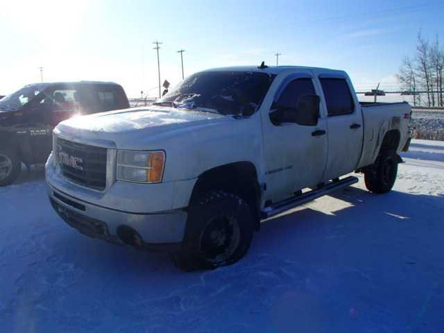 1GTHK23K68F106693 - 2008 GMC SIERRA K25 WHITE photo 2