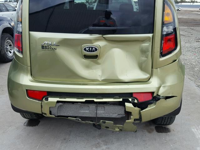 KNDJT2A28A7139003 - 2010 KIA SOUL + GREEN photo 9