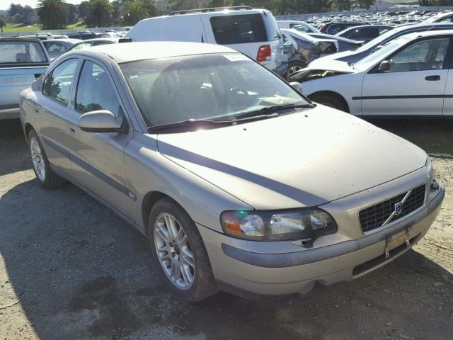 YV1RS53D922175751 - 2002 VOLVO S60 T5 GOLD photo 1