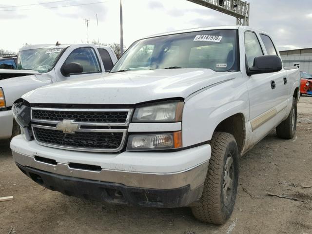 2GCEK13T261197973 - 2006 CHEVROLET SILVERADO WHITE photo 2