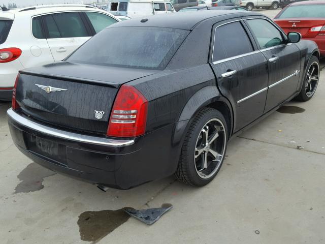 2C3LA63H46H430962 - 2006 CHRYSLER 300C BLACK photo 4