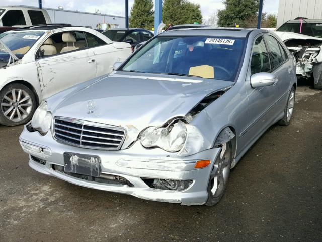 WDBRF52HX7A936703 - 2007 MERCEDES-BENZ C 230 SILVER photo 2