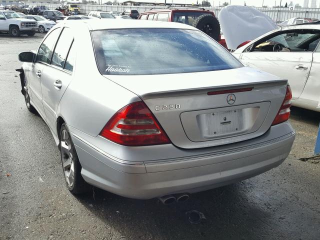 WDBRF52HX7A936703 - 2007 MERCEDES-BENZ C 230 SILVER photo 3