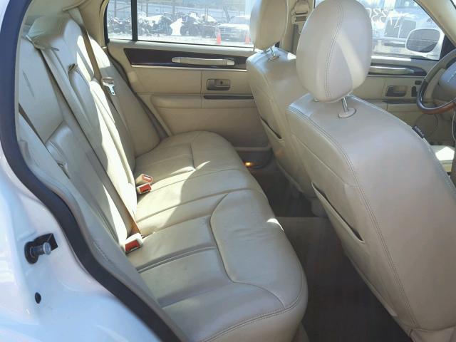 1LNHM82V37Y616006 - 2007 LINCOLN TOWN CAR S WHITE photo 6