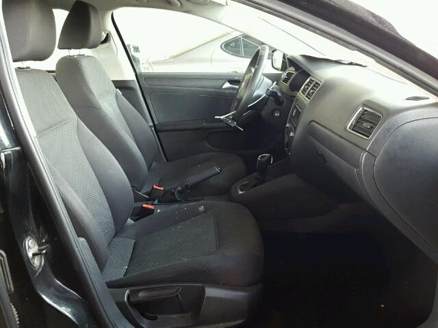 3VW2K7AJ4DM213746 - 2013 VOLKSWAGEN JETTA BASE შავი ფოტო 5