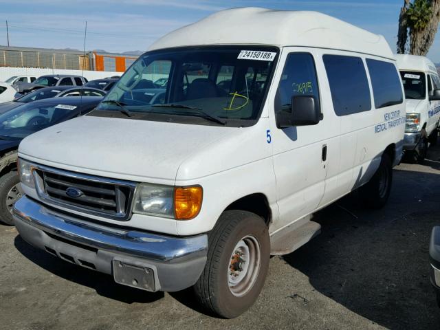 1FTNE24WX7DA56922 - 2007 FORD ECONOLINE WHITE photo 2