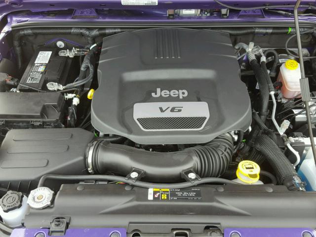 1C4BJWDG1HL658078 - 2017 JEEP WRANGLER U PURPLE photo 7