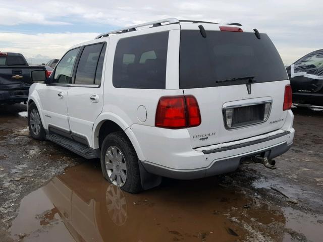 5LMFU28R44LJ38487 - 2004 LINCOLN NAVIGATOR WHITE photo 3