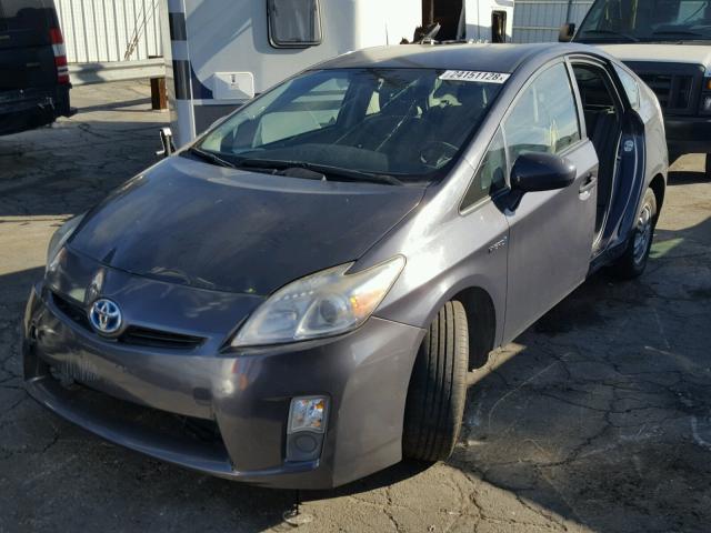 JTDKN3DU8A0178183 - 2010 TOYOTA PRIUS GRAY photo 2