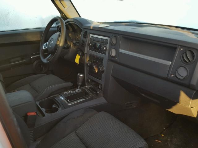 1J8HG48K18C181950 - 2008 JEEP COMMANDER თეთრი ფოტო 5