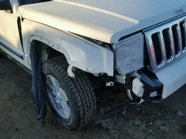 1J8HG48K18C181950 - 2008 JEEP COMMANDER თეთრი ფოტო 9