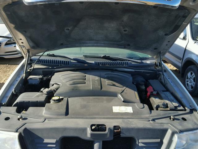 5LMEU78H53ZJ48408 - 2003 LINCOLN AVIATOR 银色 照片 7