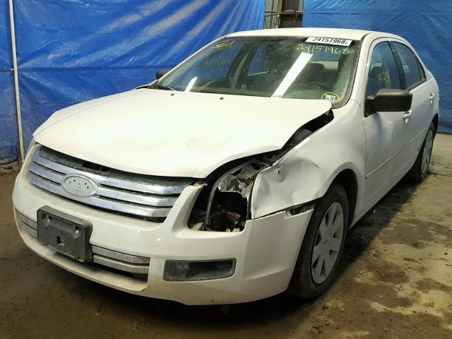 3FAHP06Z28R136622 - 2008 FORD FUSION S WHITE photo 2