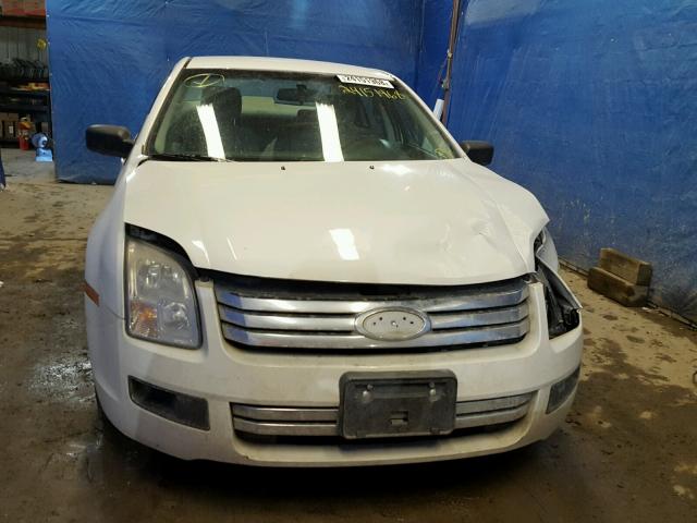 3FAHP06Z28R136622 - 2008 FORD FUSION S WHITE photo 9