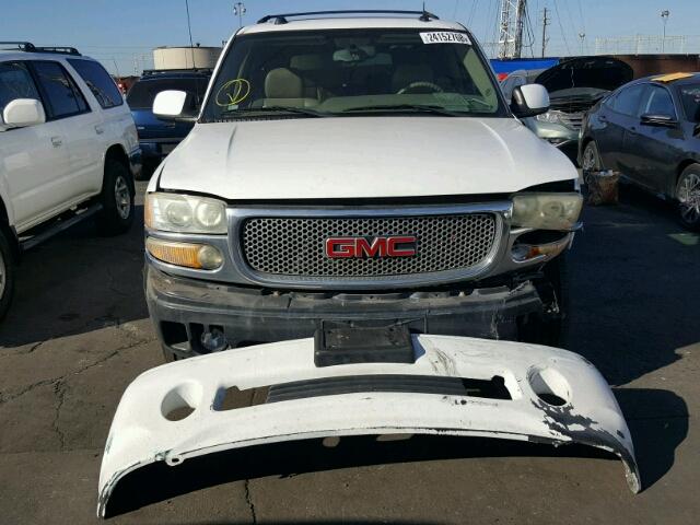 1GKFK66U74J210889 - 2004 GMC YUKON XL D WHITE photo 9