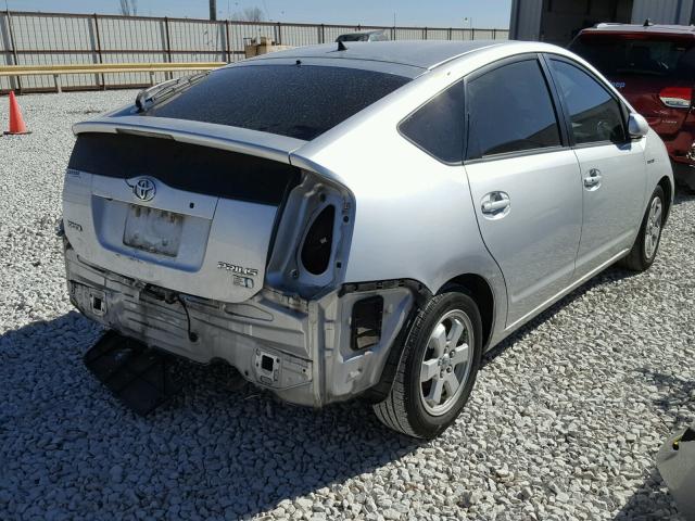 JTDKB20U083381747 - 2008 TOYOTA PRIUS SILVER photo 4