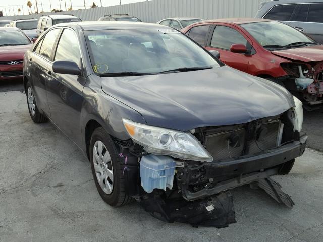 4T1BF3EK0BU776476 - 2011 TOYOTA CAMRY BASE GRAY photo 1