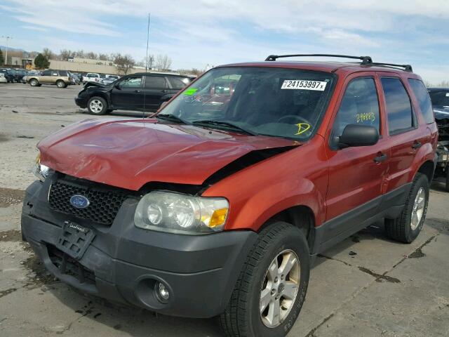 1FMYU03196KA27458 - 2006 FORD ESCAPE XLT ORANGE photo 2