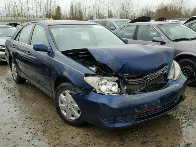 4T1BE32K95U102788 - 2005 TOYOTA CAMRY LE BLUE photo 1