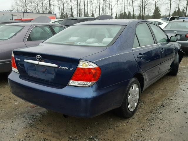 4T1BE32K95U102788 - 2005 TOYOTA CAMRY LE BLUE photo 4